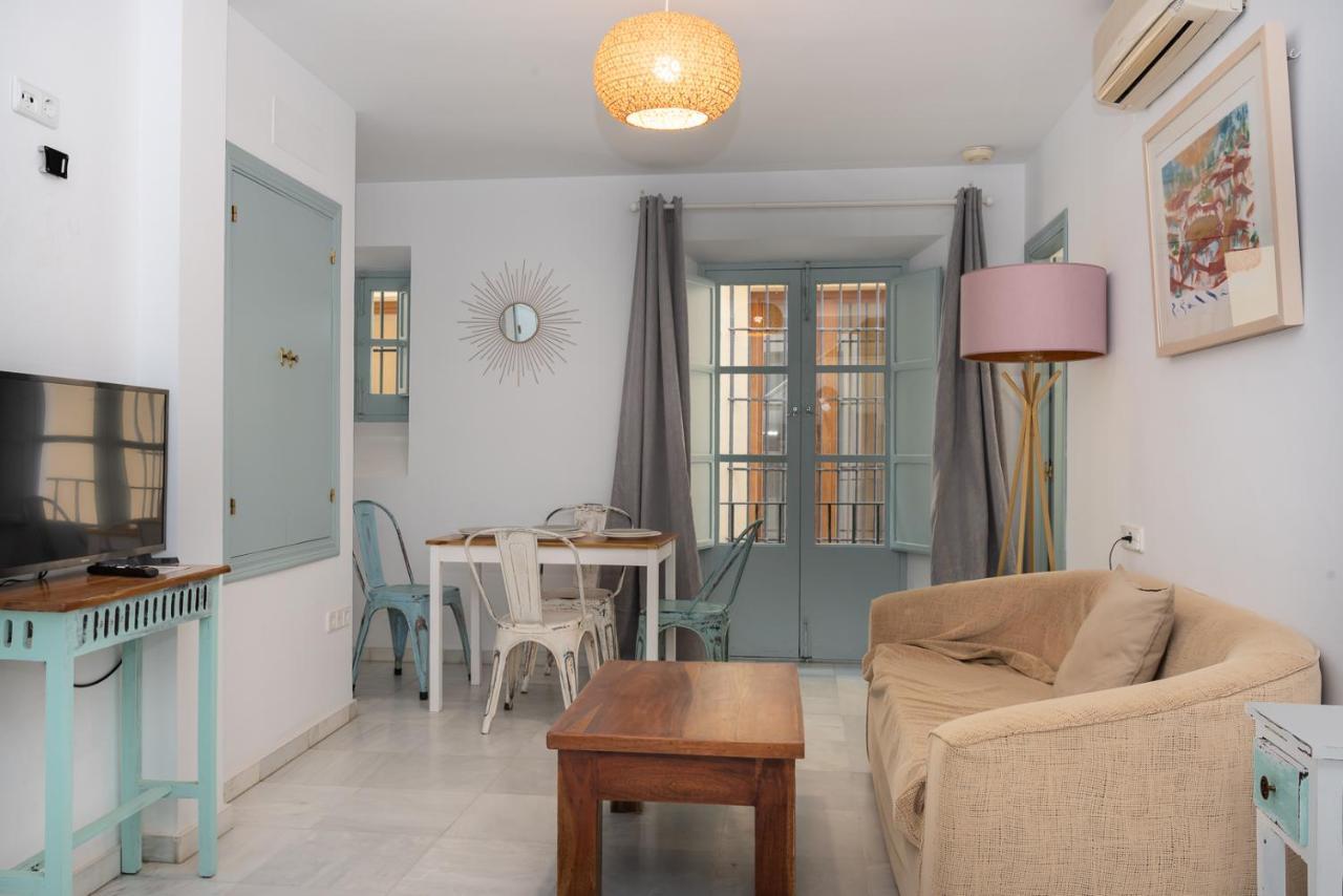 Apartamentos Boutique Vida Seville Exterior photo