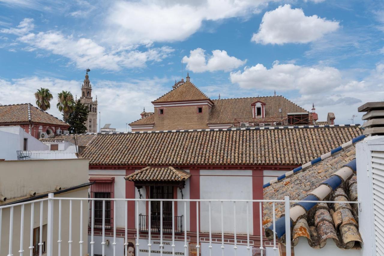 Apartamentos Boutique Vida Seville Exterior photo
