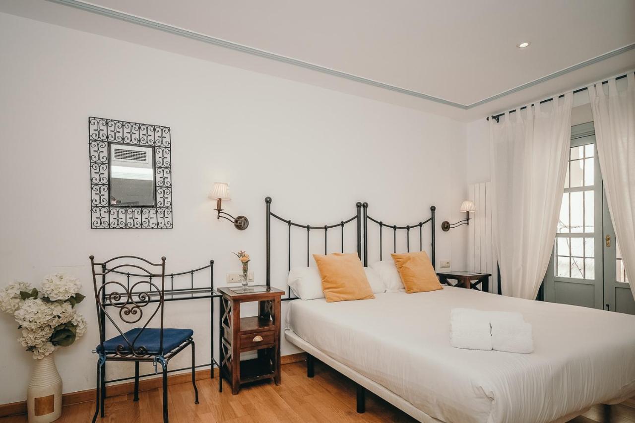 Apartamentos Boutique Vida Seville Exterior photo