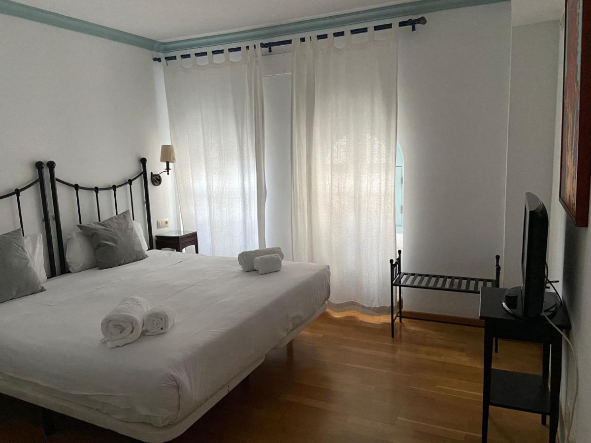 Apartamentos Boutique Vida Seville Exterior photo