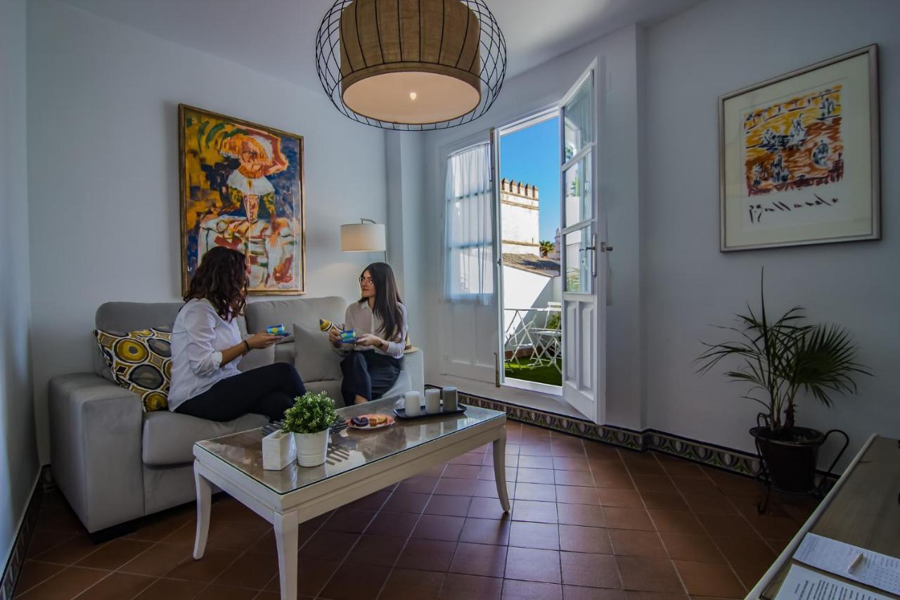 Apartamentos Boutique Vida Seville Exterior photo